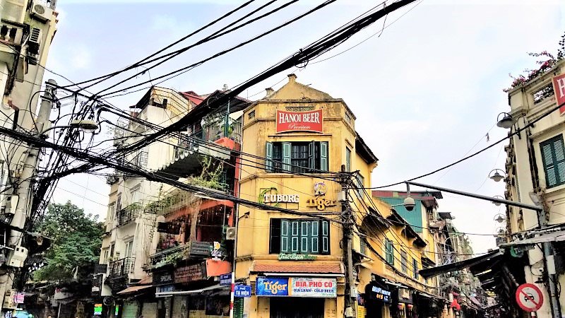 Hanoi Food Tour: An interesting experience with Dawn and Phil