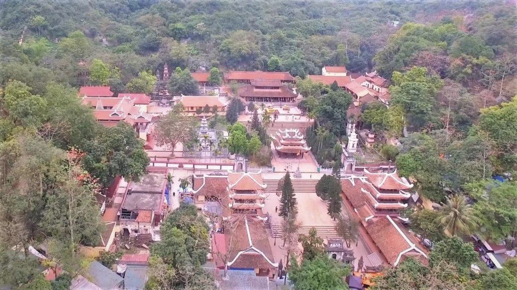 Perfume Pagoda - Attractions around Hanoi